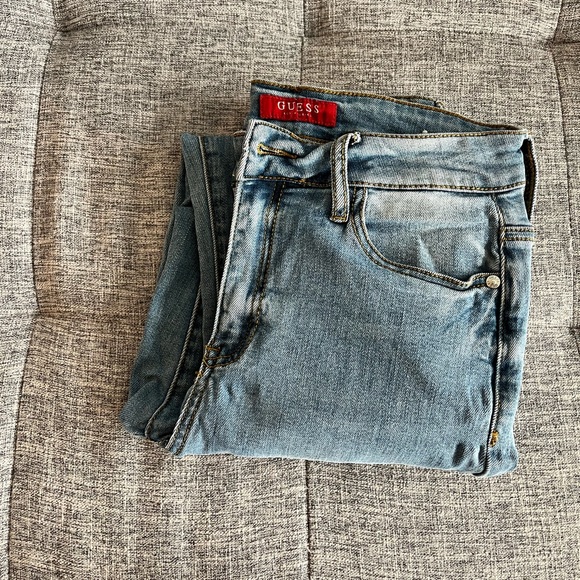 GUESS Jeans - Picture 2 of 7